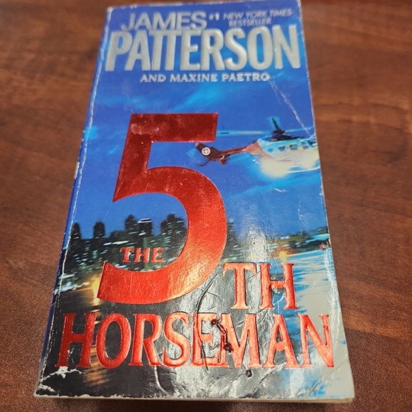 James Patterson Book Collection - Picture 3 of 7